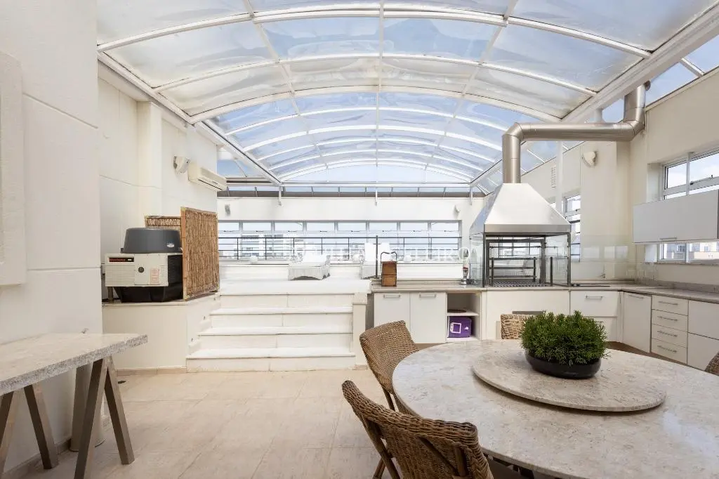 Cobertura duplex com vista maravilhosa à venda na Vila Nova Conceição – CO0525