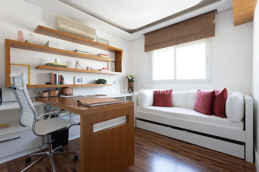 Cobertura duplex com vista maravilhosa à venda na Vila Nova Conceição – CO0525