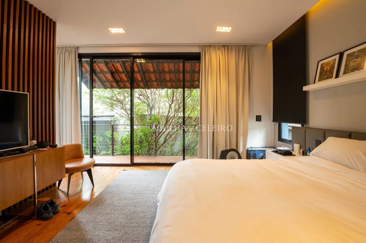 Casa de vila maravilhosa com atmosfera única no Jardim América. – VL0004