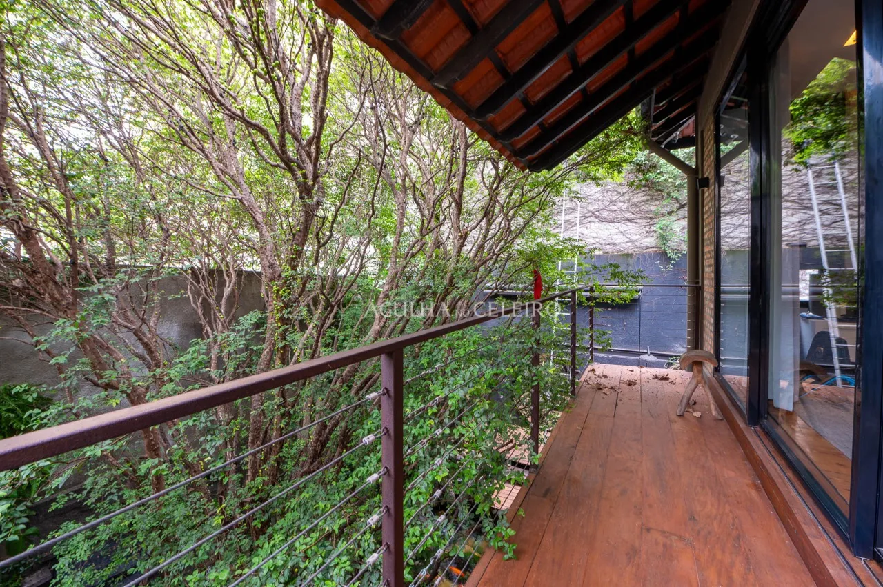 Casa de vila maravilhosa com atmosfera única no Jardim América. – VL0004