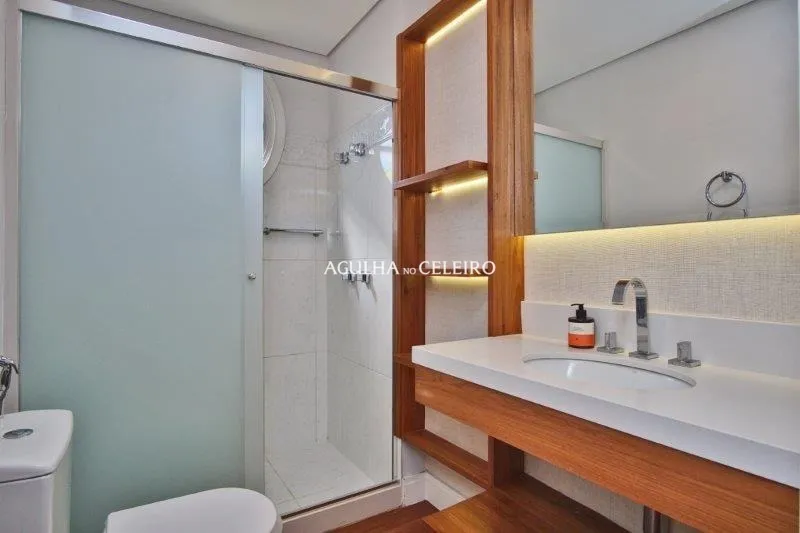 Sofisticação, luz natural e vista privilegiada em condomínio cobiçado. – 14160 - imovel-34521-51