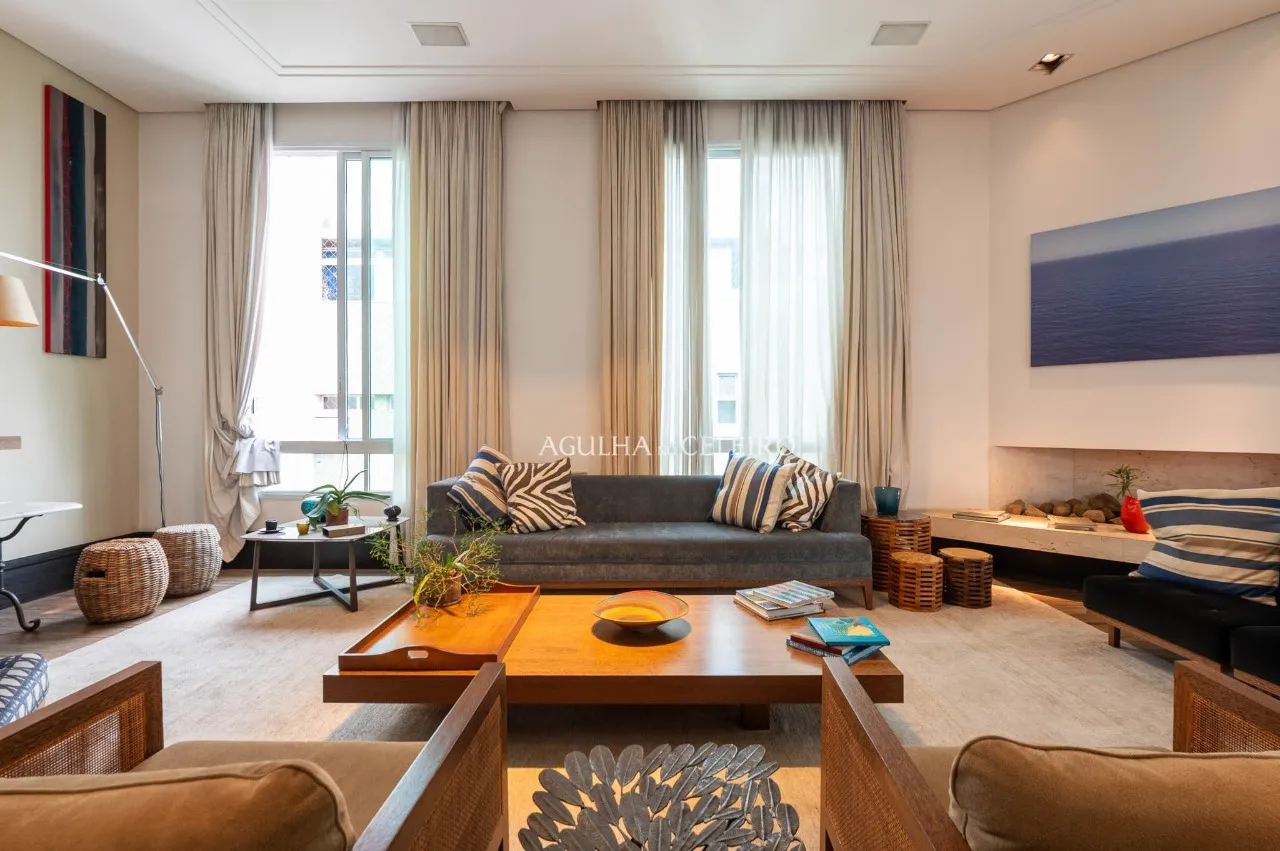 Apartamento amplo e sofisticado em Pinheiros – 15750