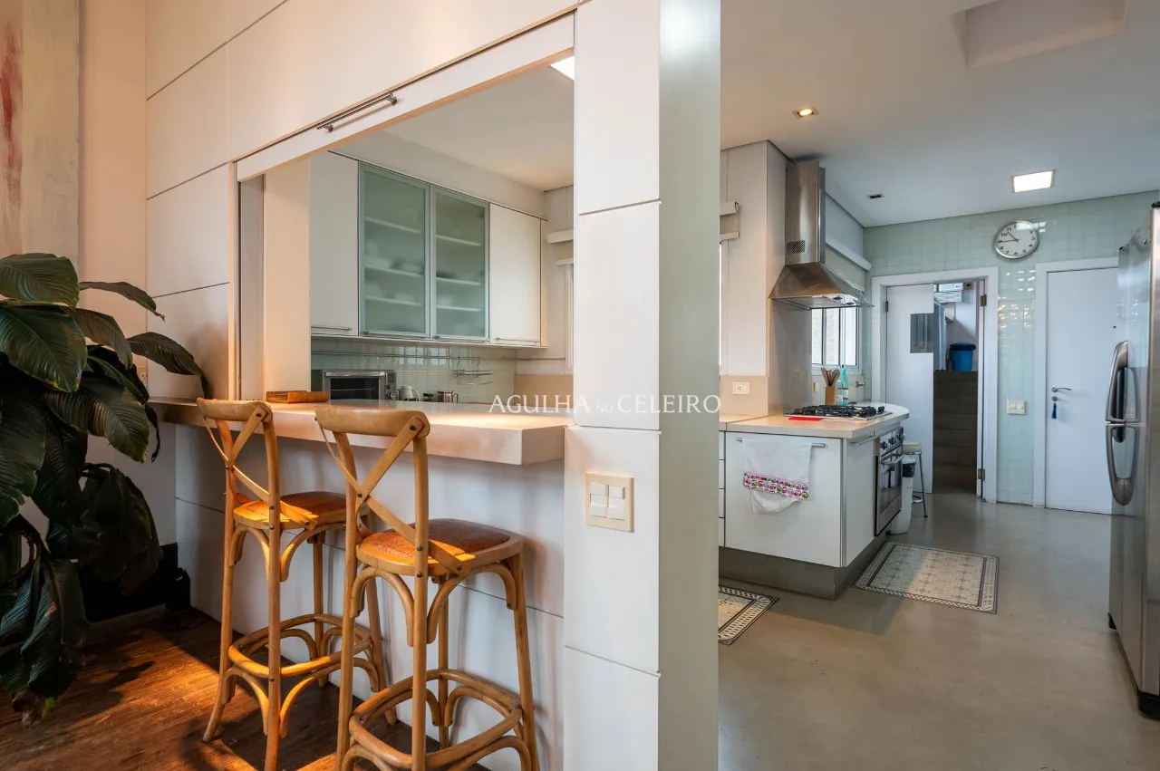 Apartamento amplo e sofisticado em Pinheiros – 15750
