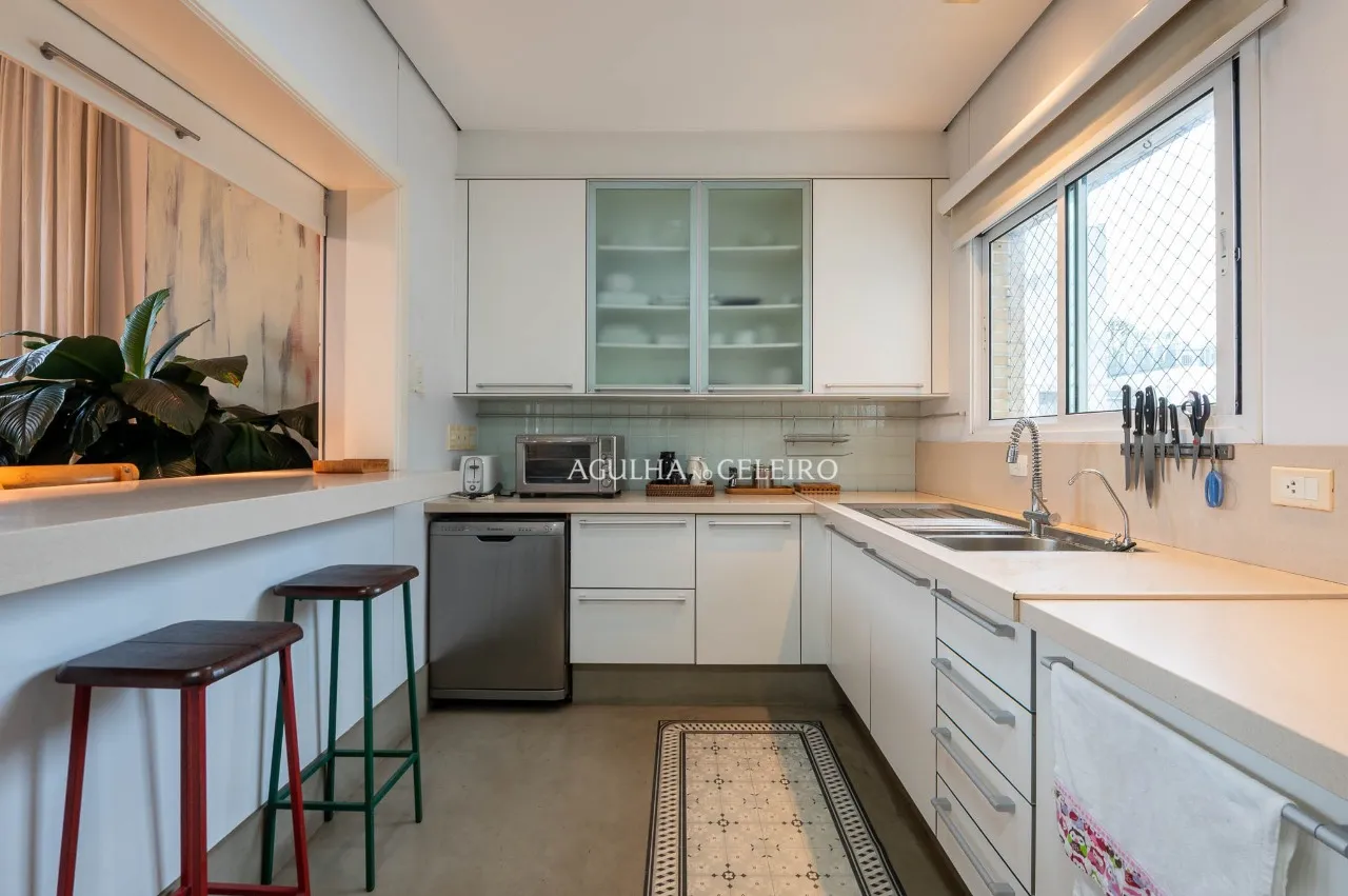Apartamento amplo e sofisticado em Pinheiros – 15750