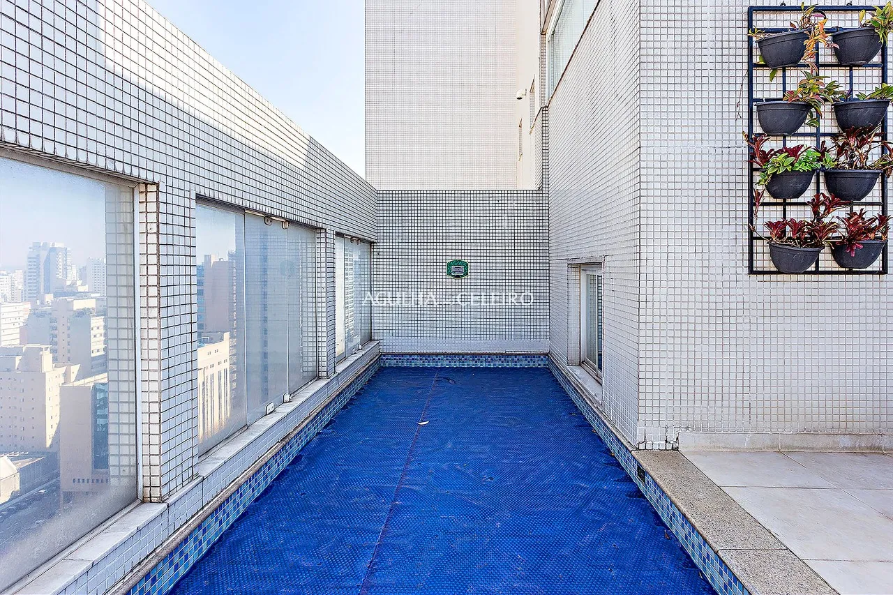 Cobertura triplex com vista à venda em Moema. – 17139
