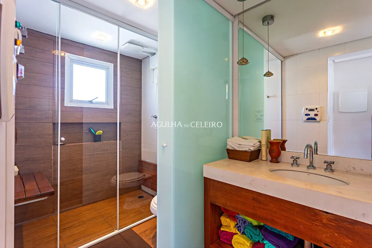 Cobertura triplex com vista à venda em Moema. – 17139