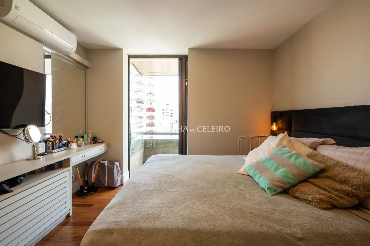 Cobertura duplex com terraço e reforma contemporânea em localização privilegiada – 18421