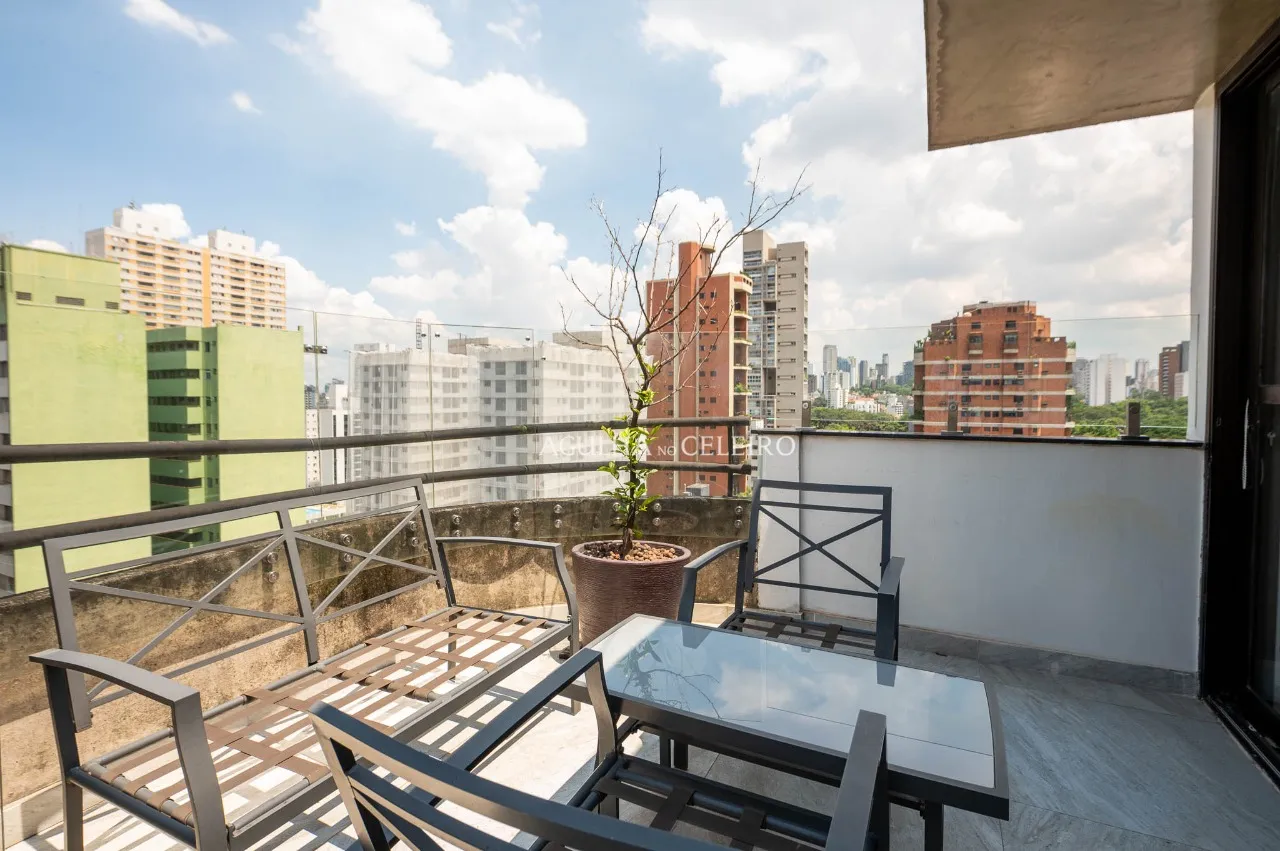 Cobertura duplex com terraço e reforma contemporânea em localização privilegiada – 18421