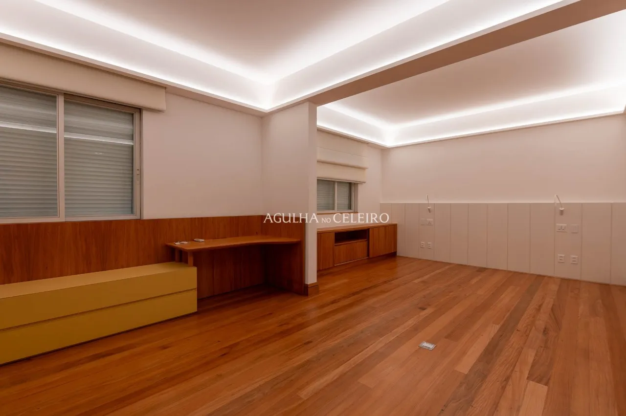Elegância e sofisticação em um dos prédios mais desejados da região. – 20090