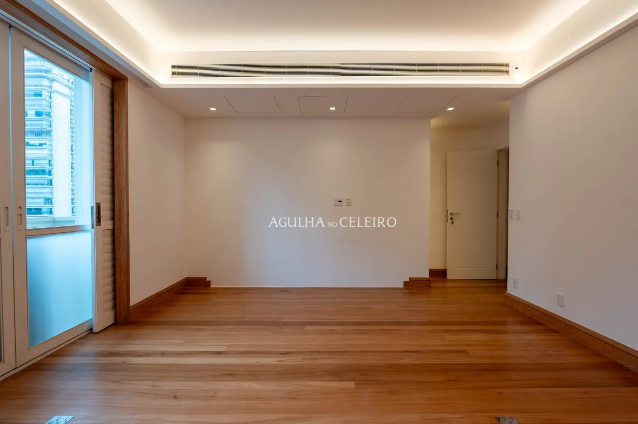 Elegância e sofisticação em um dos prédios mais desejados da região. – 20090