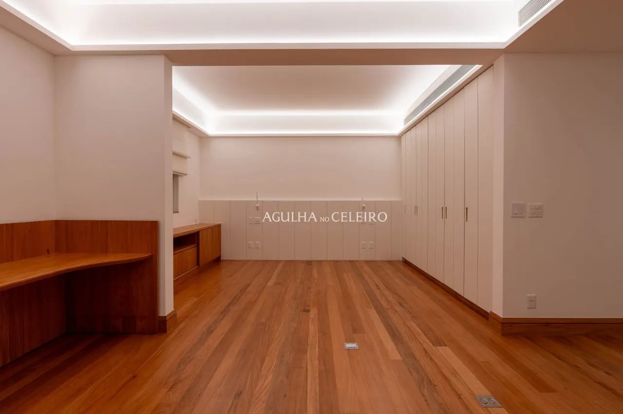 Elegância e sofisticação em um dos prédios mais desejados da região. – 20090