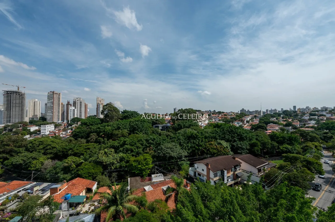 Cobertura com sossego e perto de tudo na Vila Madalena – 20366
