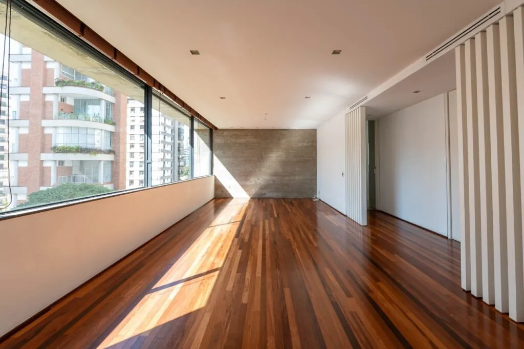 Design contemporâneo de Marcio Kogan ao lado do Parque do Povo. – 21232