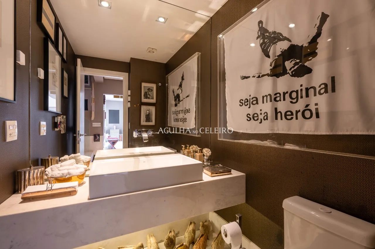 Duplex com Pé-Direito Duplo e Vista para o Ibirapuera – 21378