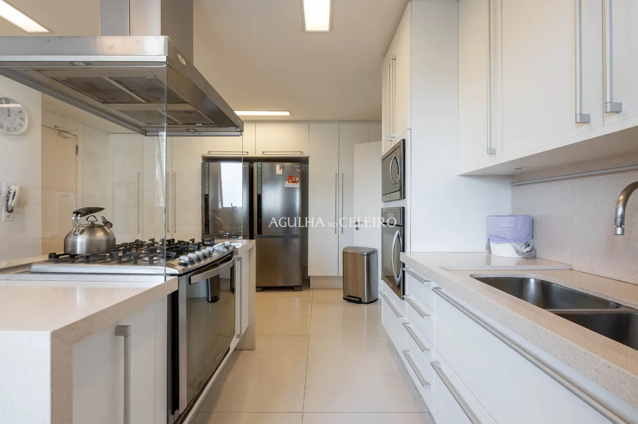 Duplex com Pé-Direito Duplo e Vista para o Ibirapuera – 21378