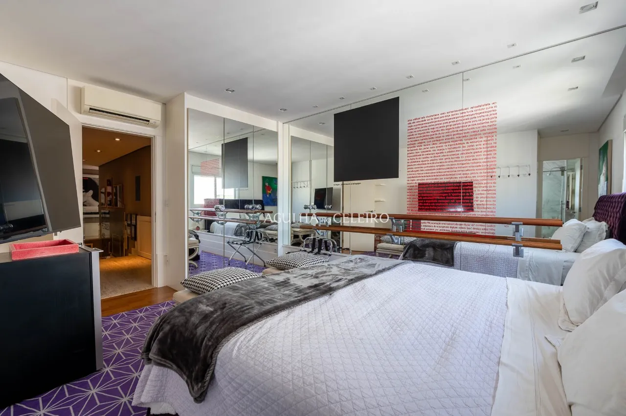 Duplex com Pé-Direito Duplo e Vista para o Ibirapuera – 21378