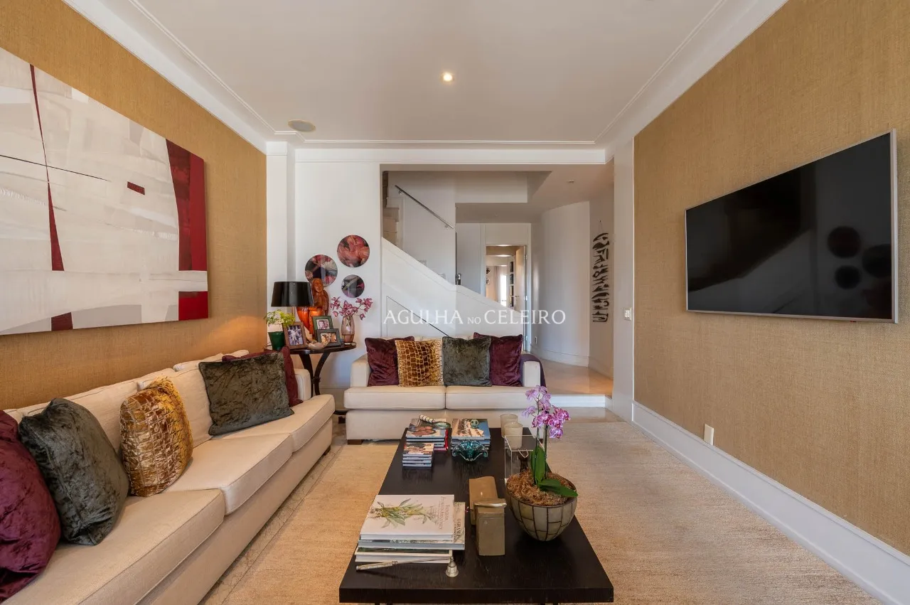 Cobertura descolada nos Jardins, com atmosfera de casa e vista espetacular. – 21516