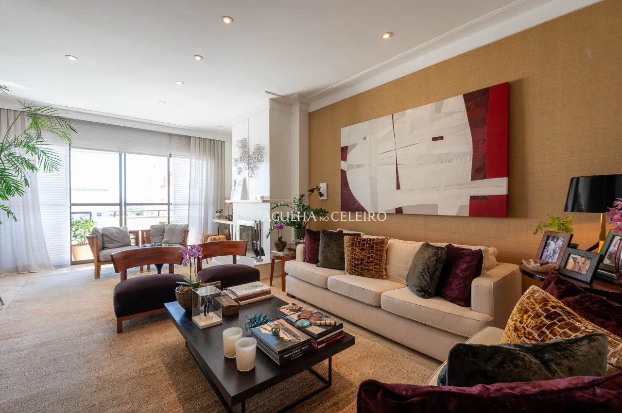 Cobertura descolada nos Jardins, com atmosfera de casa e vista espetacular. – 21516