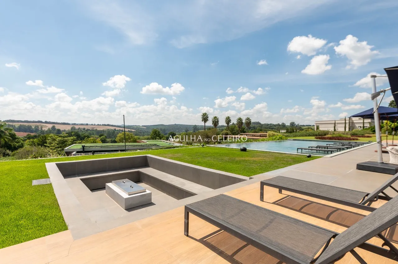 Casa com 8 suítes assinada por Olegário de Sá à venda na Quinta da Baronesa – 21581