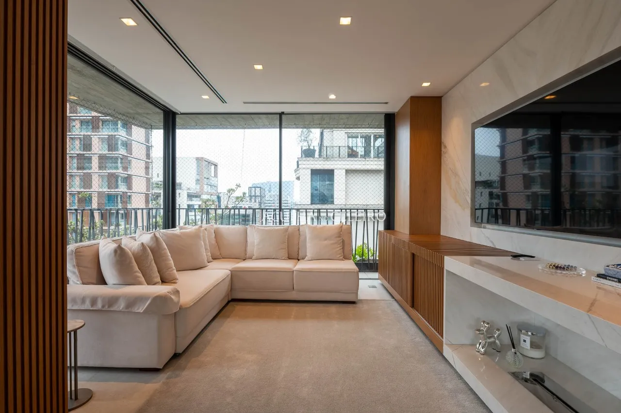 Apartamento novo em bela localização no Itaim Bibi. – 21582