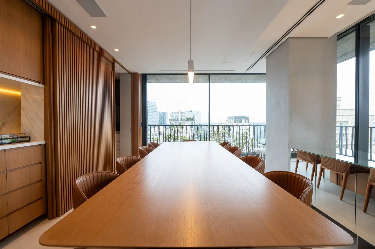 Apartamento novo em bela localização no Itaim Bibi. – 21582