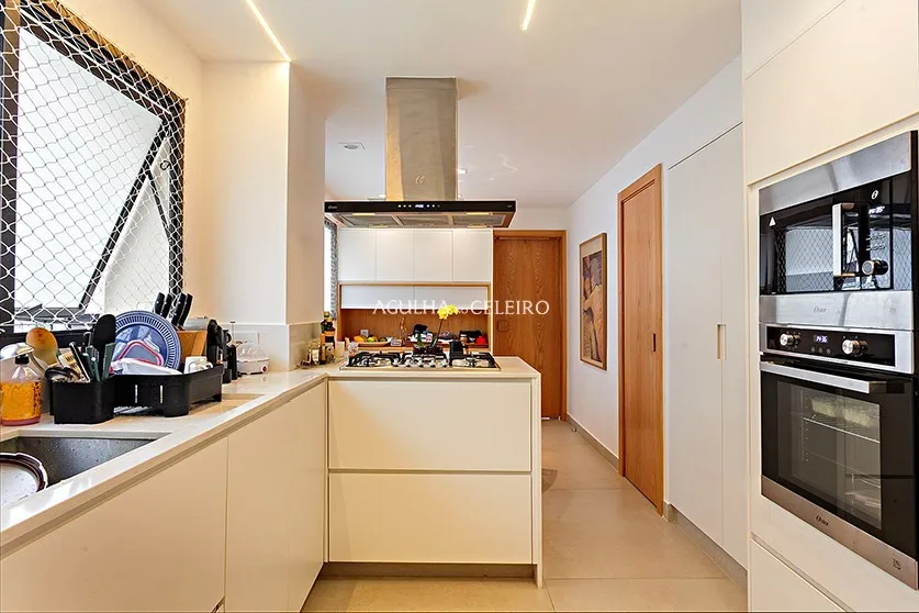 Um imóvel que une design, tecnologia e conforto em cada detalhe. – 21806