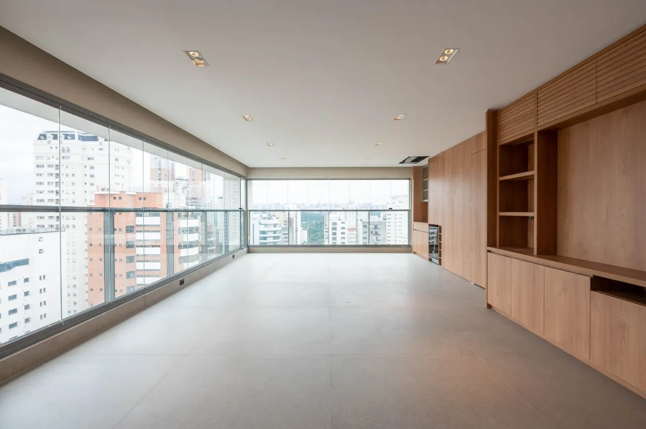 Apartamento pronto para morar em edifício novo na melhor localização de Moema – 21807