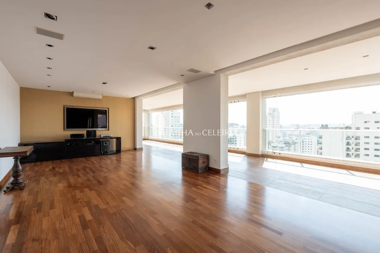Apartamento com boa metragem à venda no Campo Belo – 21811