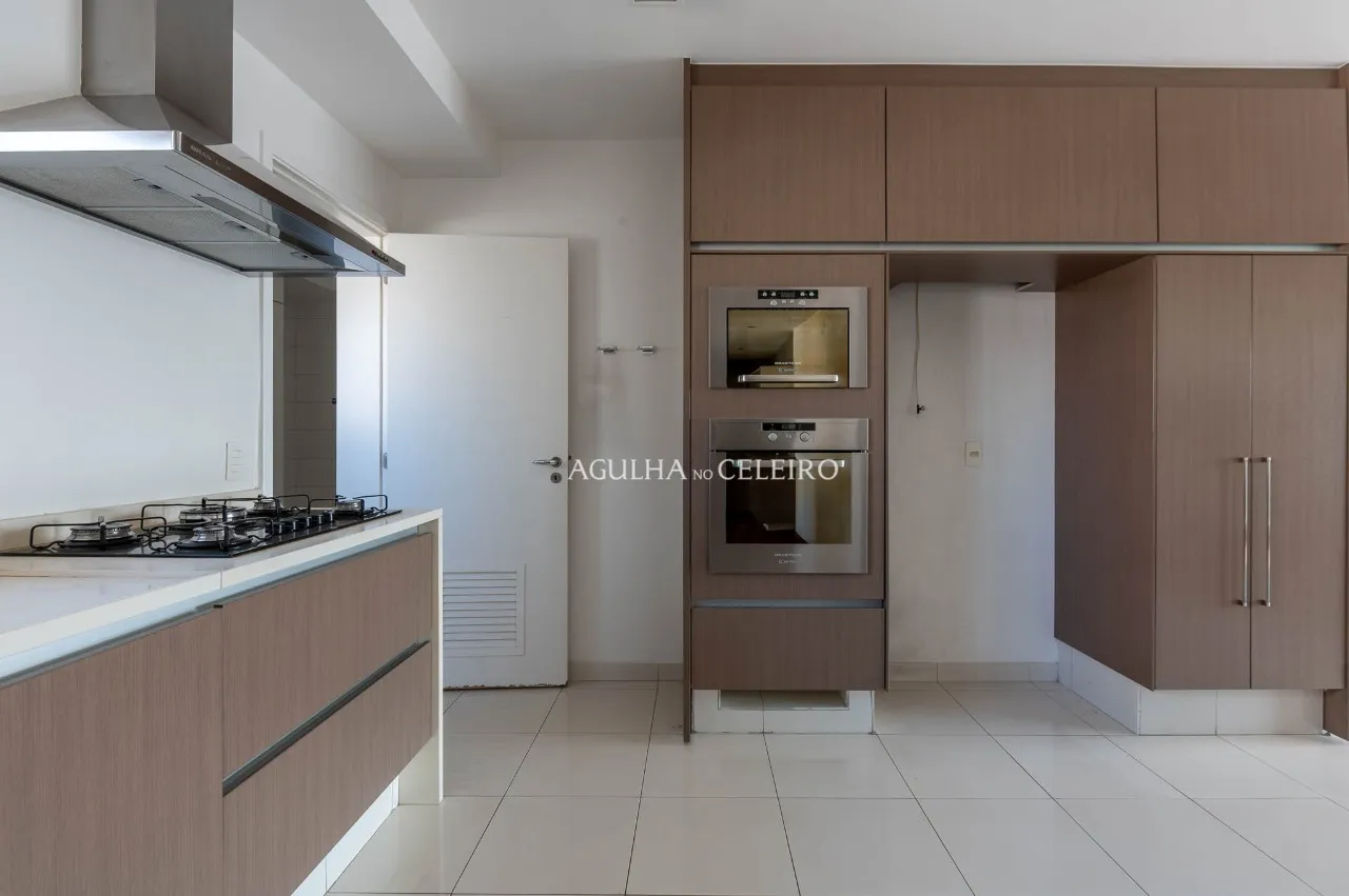Apartamento com boa metragem à venda no Campo Belo – 21811
