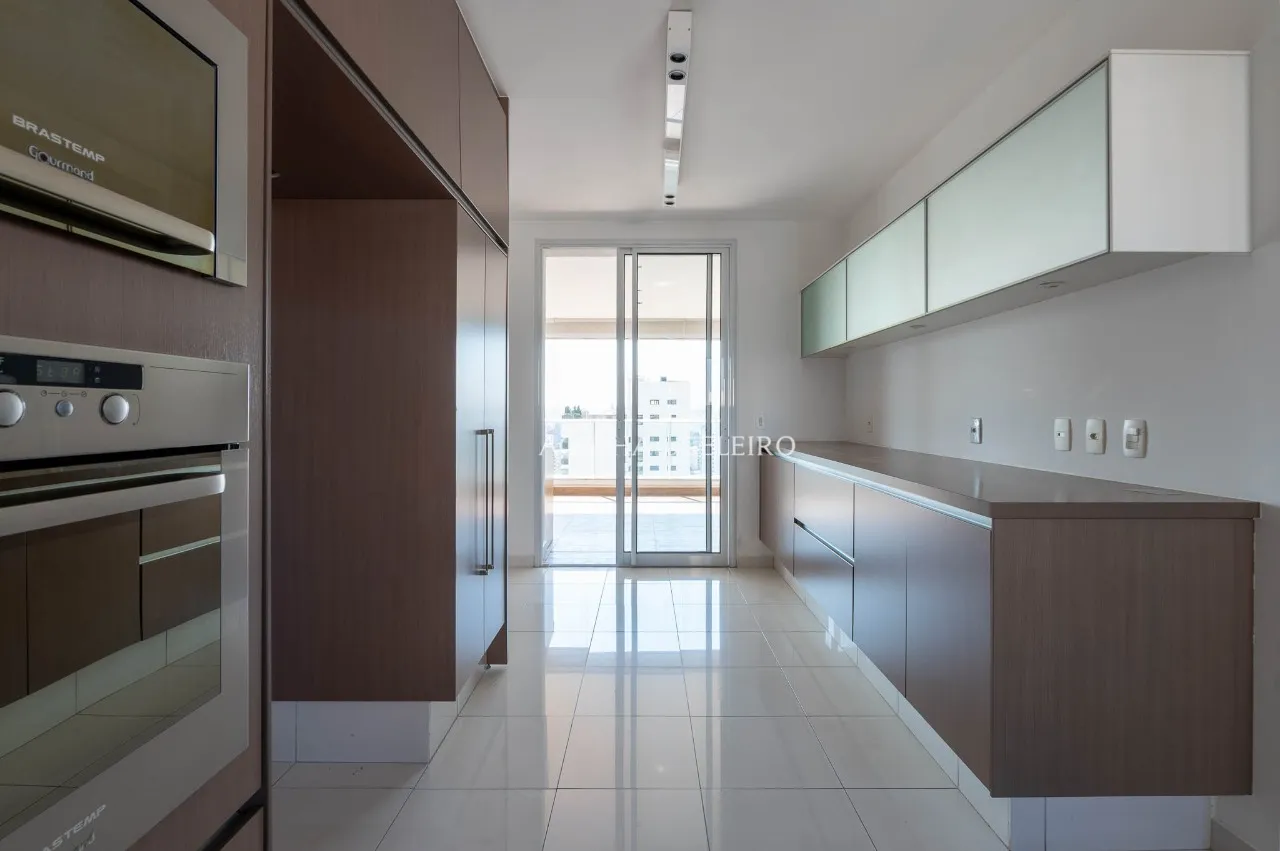 Apartamento com boa metragem à venda no Campo Belo – 21811