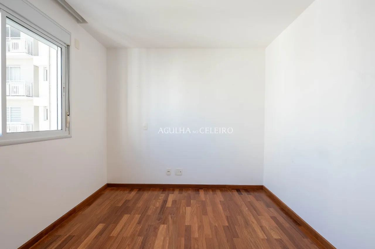 Apartamento com boa metragem à venda no Campo Belo – 21811