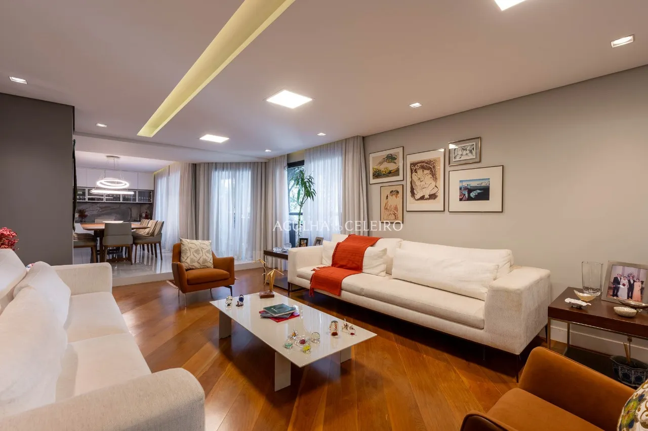 Apartamento reformando à venda em Moema. – 21816