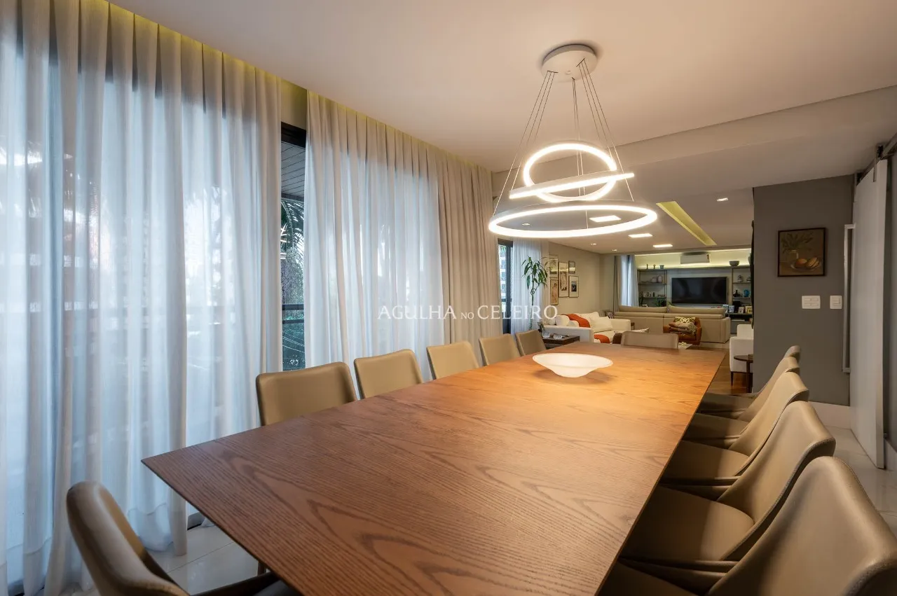 Apartamento reformando à venda em Moema. – 21816