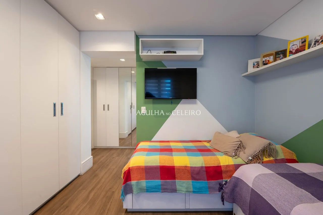 Apartamento reformando à venda em Moema. – 21816