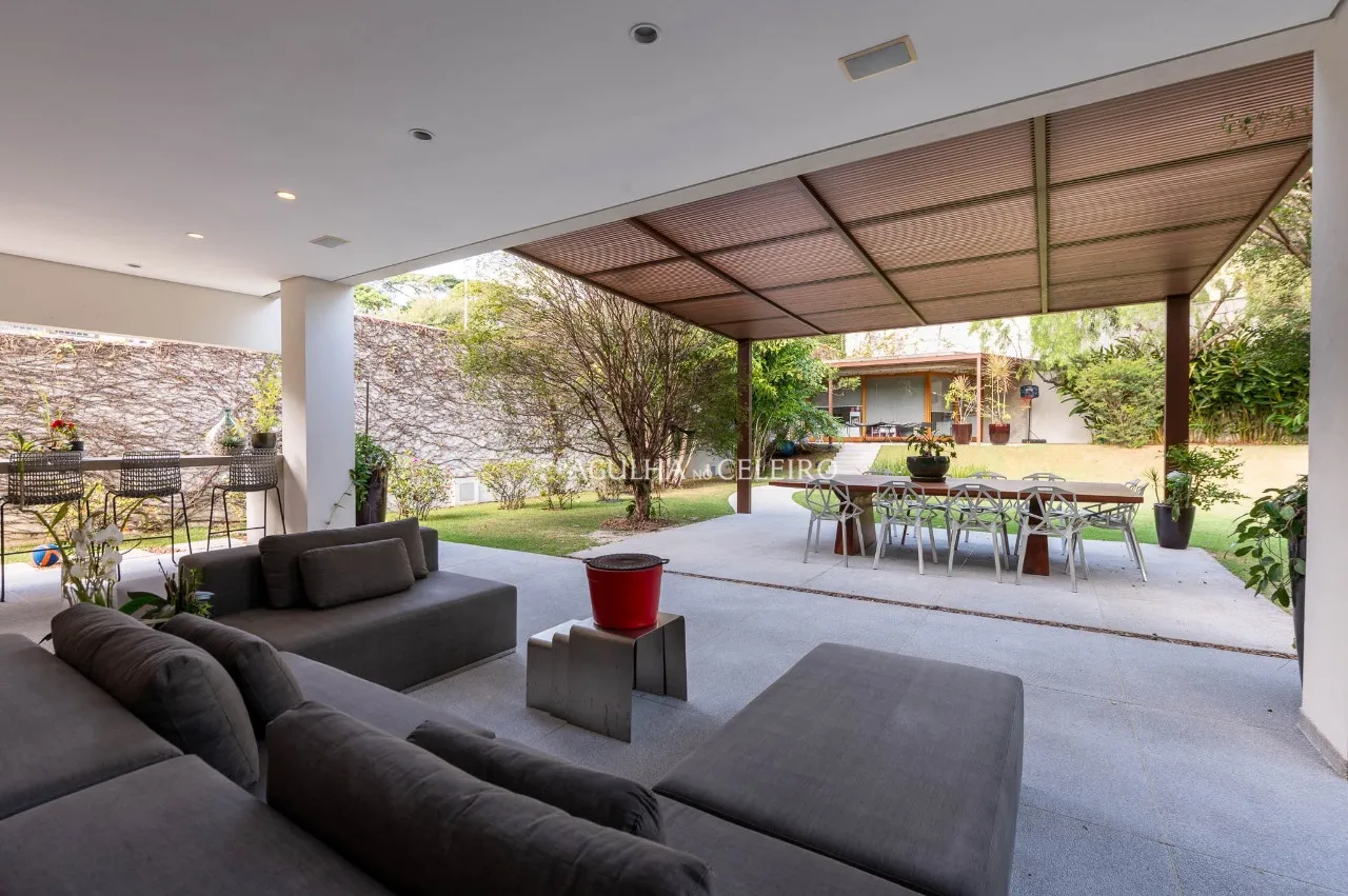 Casa maravilhosa com amplo terreno à venda no Jardim Guedala – 21873
