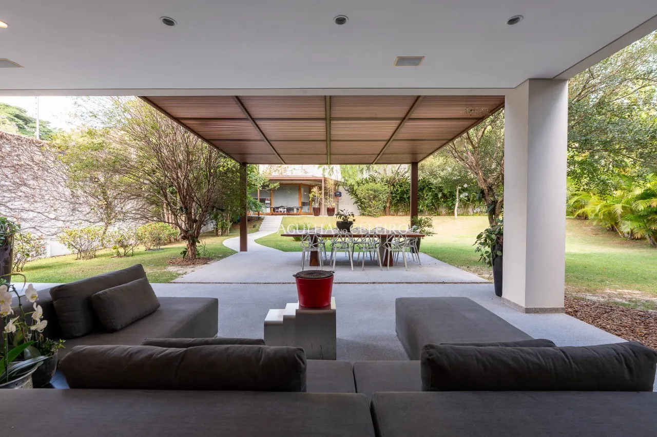 Casa maravilhosa com amplo terreno à venda no Jardim Guedala – 21873