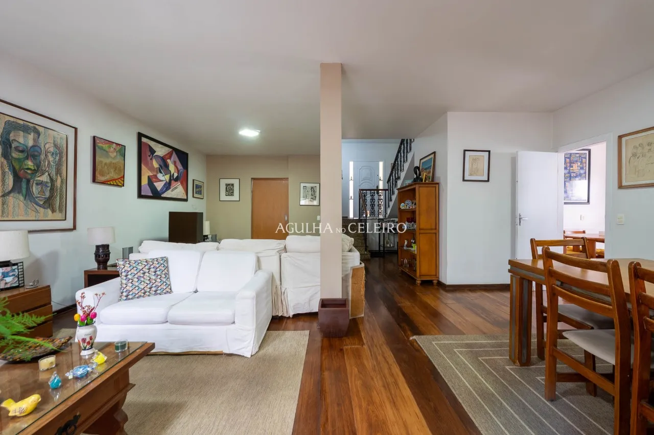 Casa em rua fechada, no Coração Verde da praça das Corujas – 21886