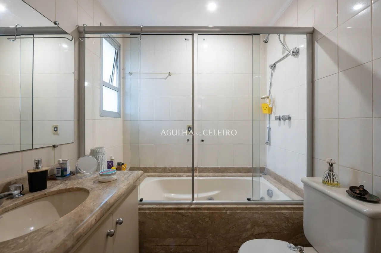 Apartamento em condomínio com quadra de tenis à venda em Moema – 21888