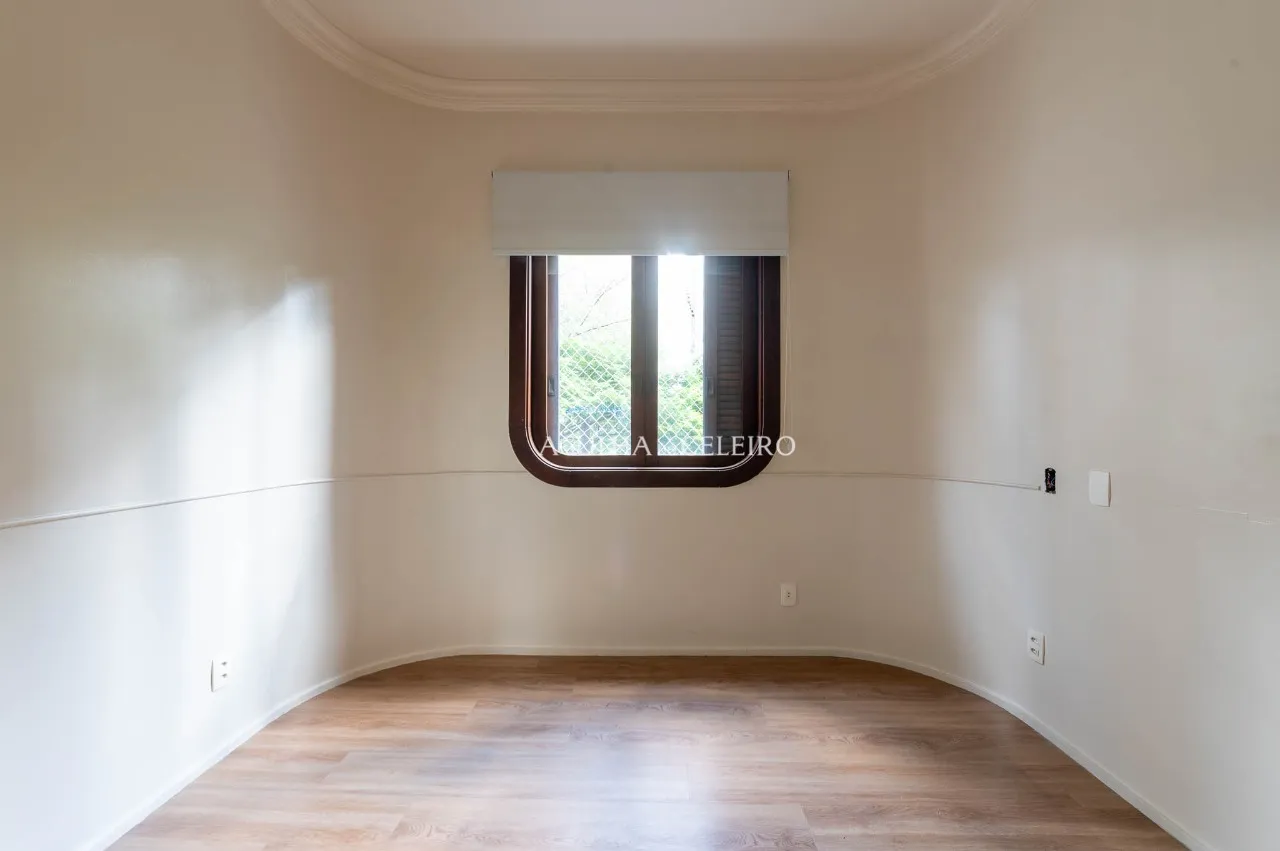 Apartamento espaçoso à venda no Jardim Europa – 21907