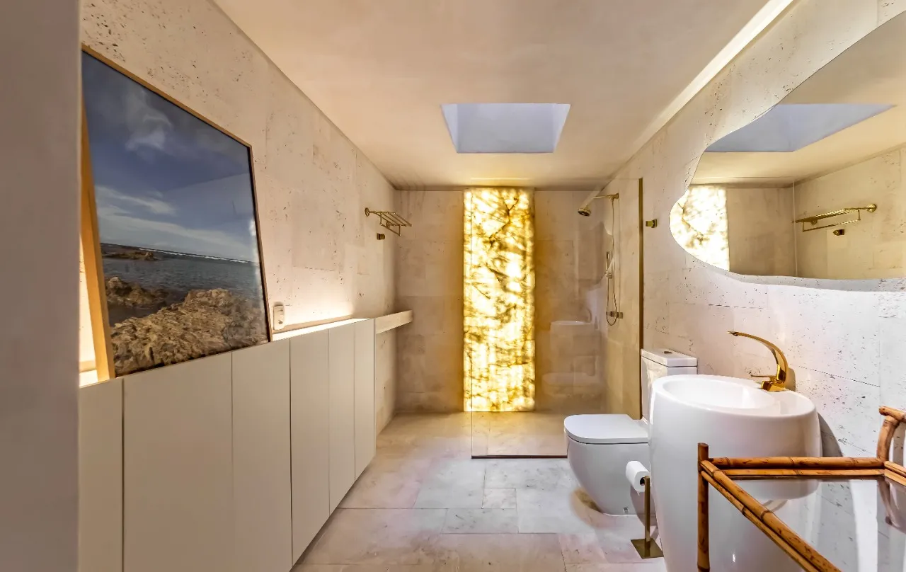 Casa com arquitetura brutalista reinterpretada e rooftop com vista para o pôr do sol, em Pinheiros. – 21921