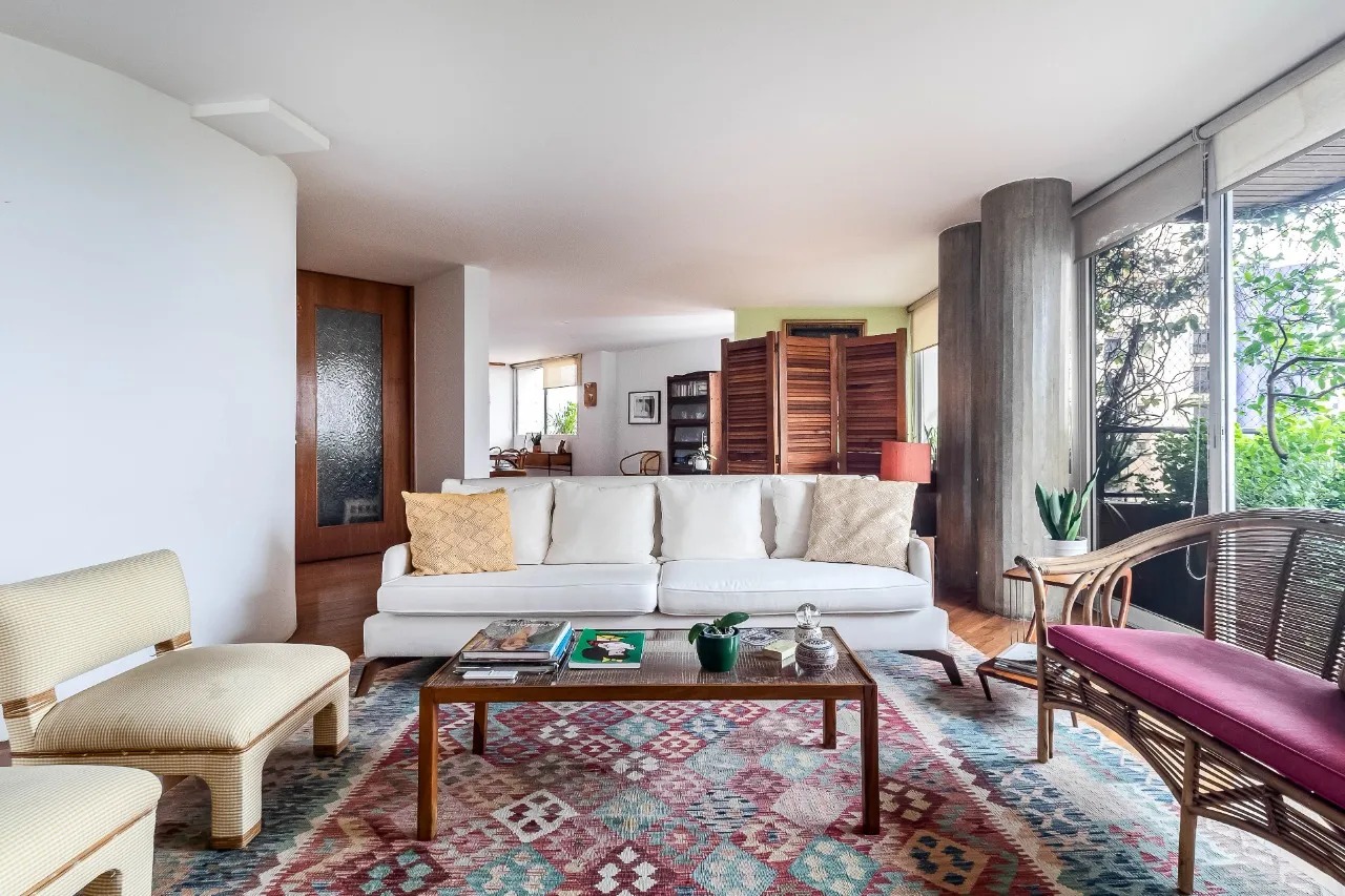 Apartamento com vista aberta, muita luz natural e varandas, para viver bem na Vila Madalena. – 21923