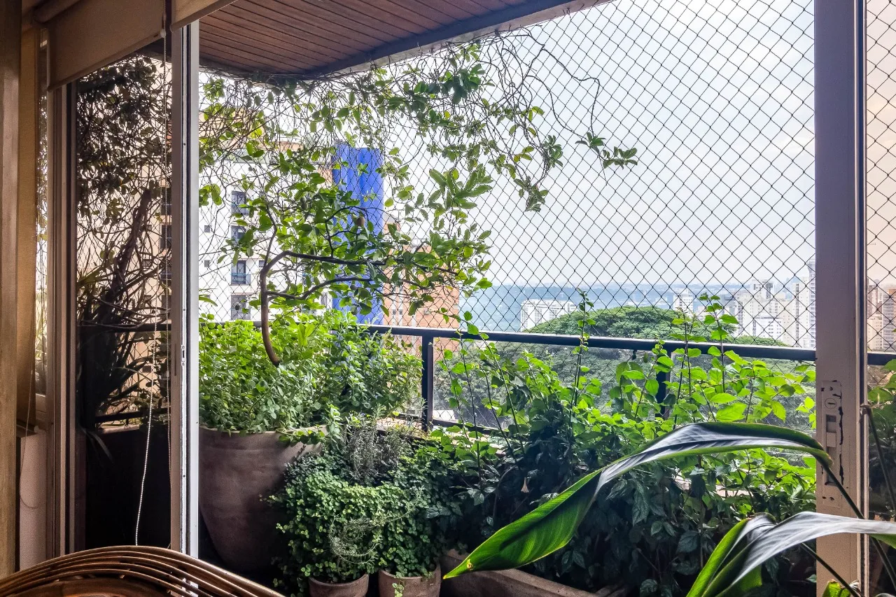 Apartamento com vista aberta, muita luz natural e varandas, para viver bem na Vila Madalena. – 21923
