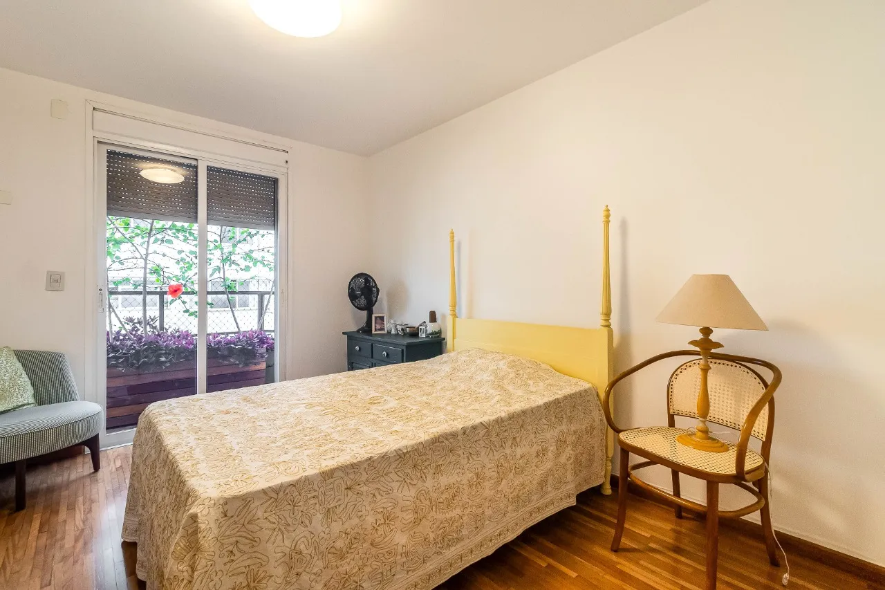 Apartamento com vista aberta, muita luz natural e varandas, para viver bem na Vila Madalena. – 21923