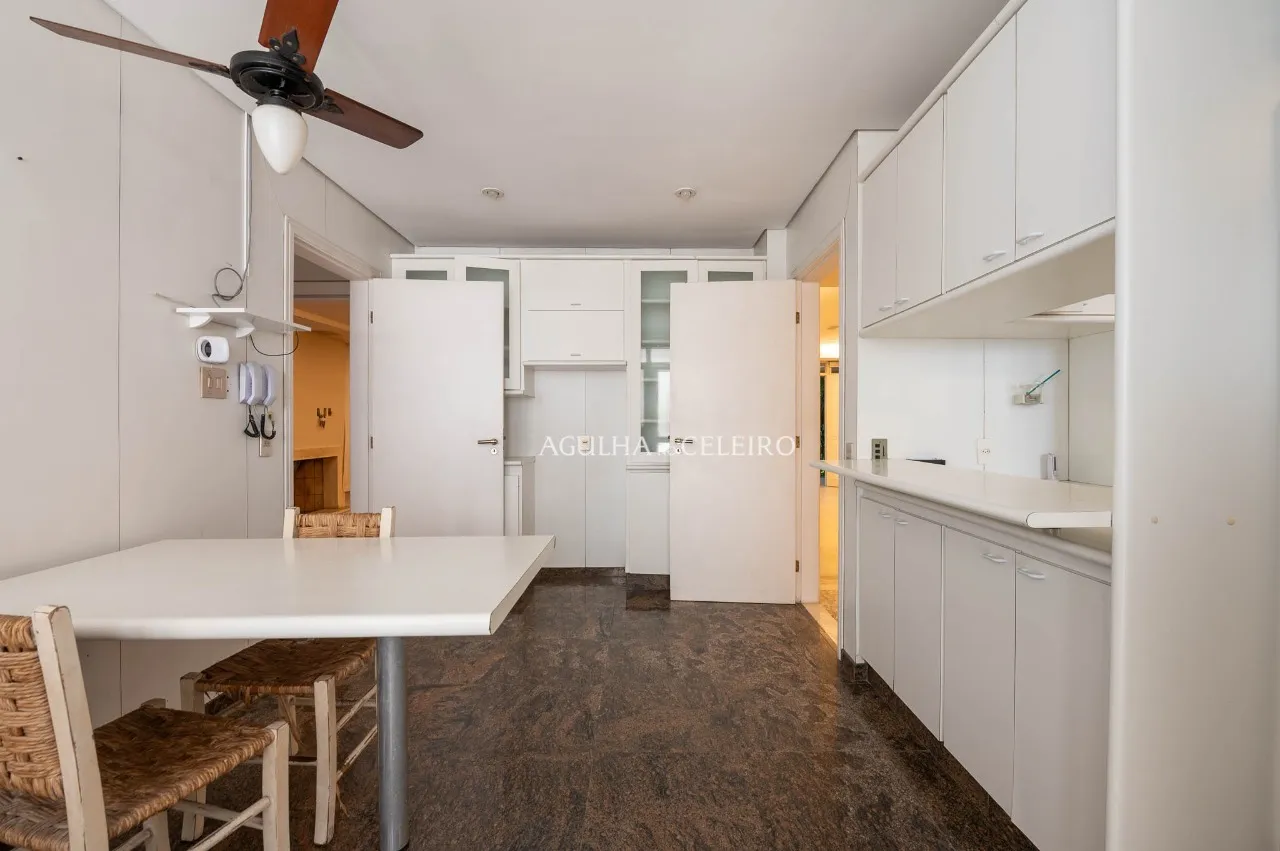 Casa á venda em Alto de Pinheiros. – 21930