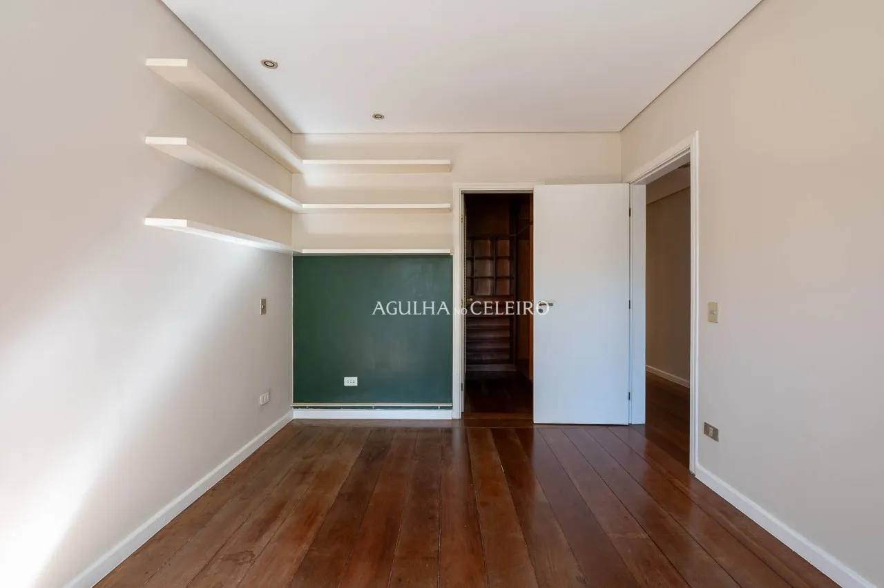 Casa á venda em Alto de Pinheiros. – 21930