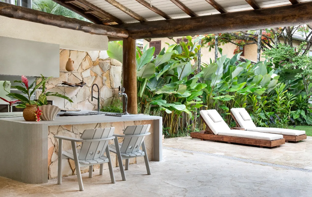Perto do mar e aconchego de sobra. Casa belíssima com lazer privativo na Praia Barra do Una – 21931