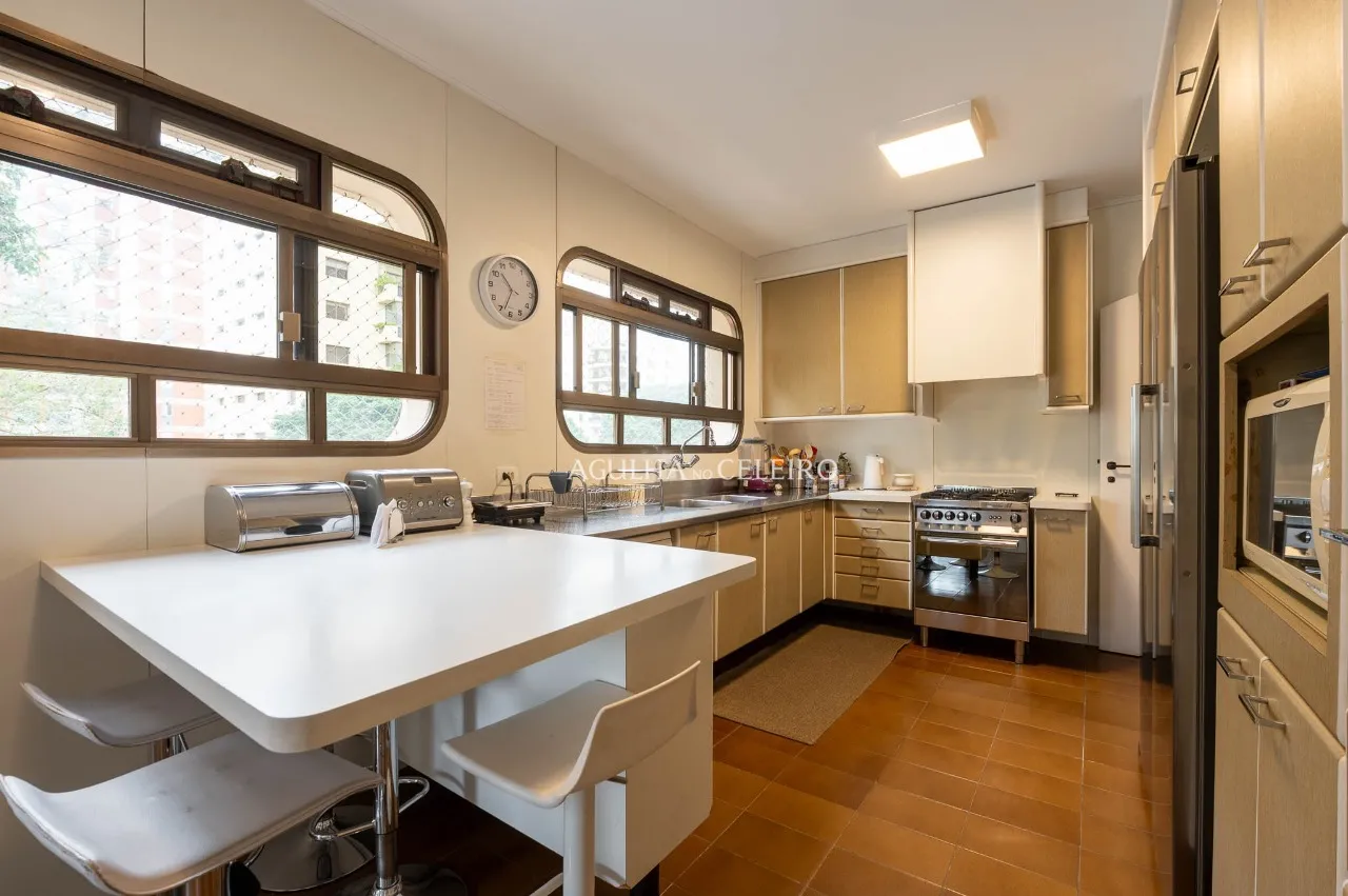 Localização excepcional com vista em Alto de Pinheiros – 21947