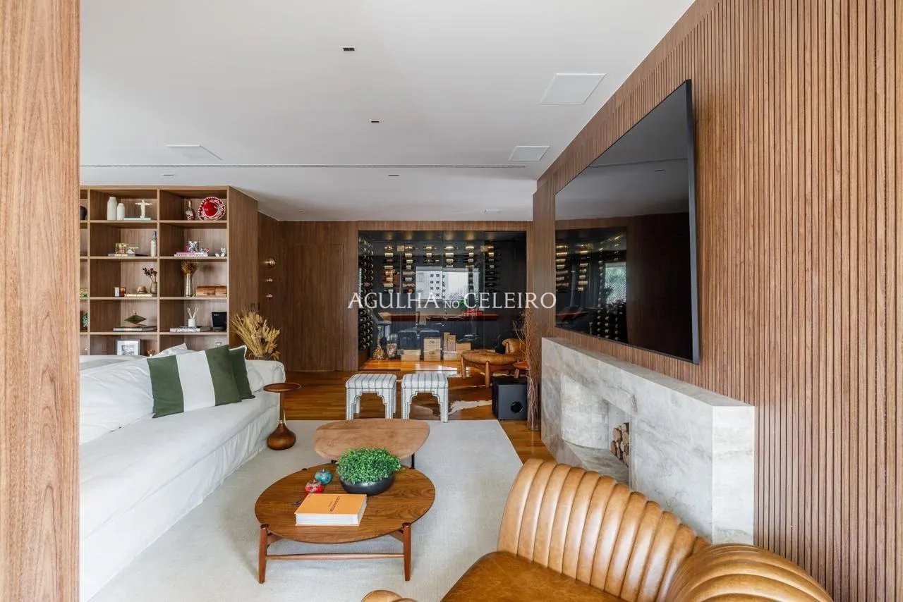 Apartamento Sofisticado com 3 Suítes e Excelente Localização – 21992