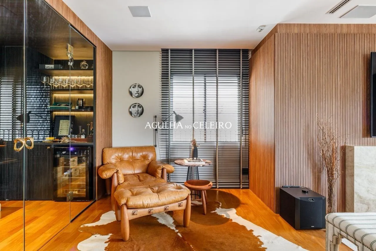 Apartamento Sofisticado com 3 Suítes e Excelente Localização – 21992