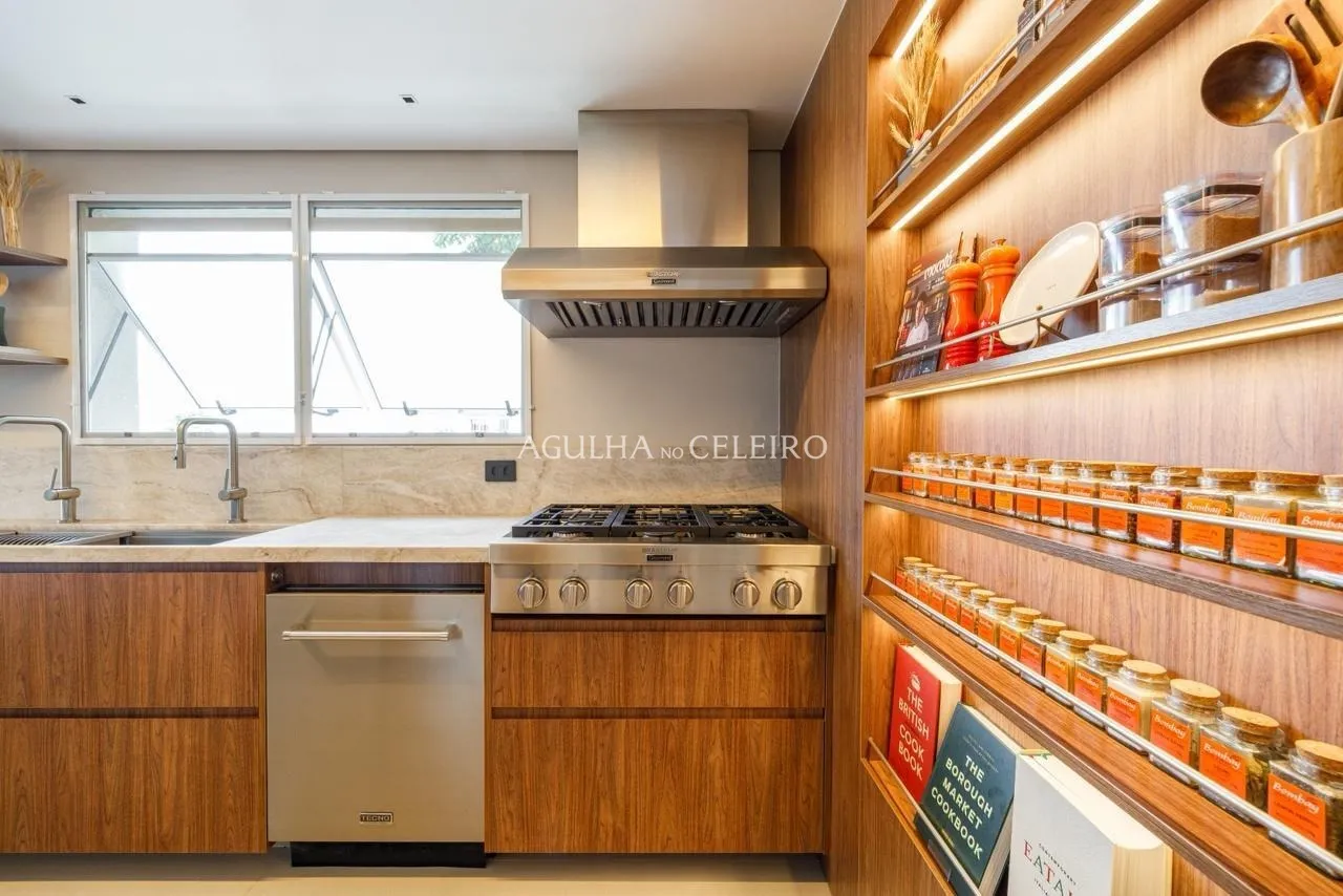 Apartamento Sofisticado com 3 Suítes e Excelente Localização – 21992